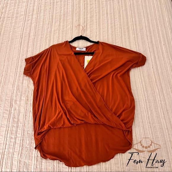 Top - Picture 2 of 2